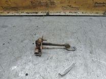 Ограничитель открывания двери передней FT8Z6J Renault Espace - Фото 1