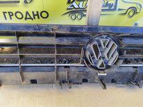 Решетка радиатора 6WJ796 Volkswagen Golf undefined