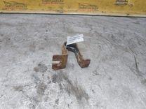 Крепление втулки стабилизатора EYADN7 Nissan Note купить