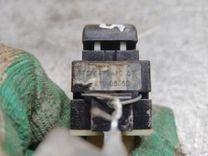 Кнопка стеклоподъемника переднего правого BI6J9H Toyota Avensis купить на авторазборке