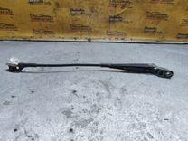 Щеткодержатель (поводок стеклоочистителя, дворник) XYI4ED Skoda Fabia купить