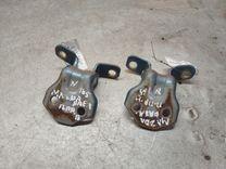 Петля двери передней правой 3076LR Mazda Premacy купить