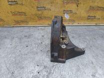 Крепление ТНВД FIWB9Y Peugeot 406 undefined