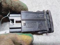 Кнопка подогрева лобового стекла OAA4HS Toyota Avensis Verso - Фото 3