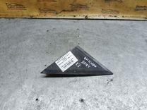 Накладка крыла (уголок зеркала) переднего правого YCH5EQ Mitsubishi Carisma