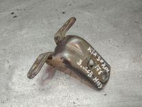 Петля двери задней левой YRE891 Kia Sorento - Фото 1