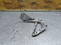 Петля капота правая 093VA0 Renault Laguna купить в магазине запчастей бу