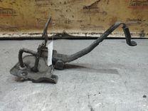 Крюк капота 02EV14 Audi A4 - Фото 4