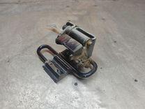 Петля двери задней левой HR2J8H Audi A6