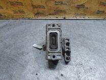 Подушка крепления двигателя KMFLC3 Volkswagen Touran купить на авторазборке