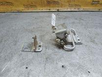 Петля двери задней правой SKZ0IY Volkswagen Passat купить в магазине запчастей бу