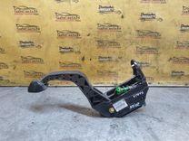 Педаль сцепления C4FE0Y Skoda Fabia купить