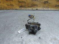 Замок багажника L2RQ38 Toyota Avensis купить