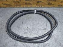 Уплотнитель двери задней правой 9C48T7 Volkswagen Passat