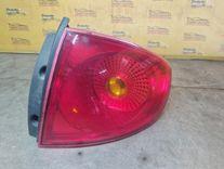 Фонарь задний правый SU0442 Seat Altea