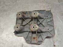 Полка аккумулятора 3TDUJL Volkswagen Golf купить