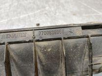 Решетка вентиляции кузова UPRV3F Renault Scenic RX4 купить с доставкой