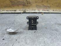 Кнопка стеклоподъемника переднего правого YVI5UH Honda FR-V - Фото 2