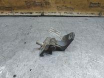 Петля двери передней левой 2Z7AYF Volkswagen Jetta - Фото 1