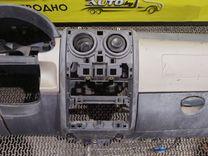 Панель передняя салона (торпедо) 7SG139 Peugeot Partner купить с доставкой