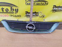 Решетка капота 149119 Opel Vectra