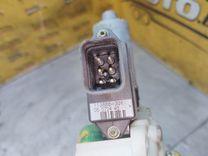 Стеклоподъемник электрический передний левый 93ROX1 Mitsubishi Carisma купить в магазине запчастей бу