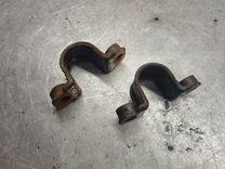 Крепление втулки стабилизатора VN8VL6 Ford Fusion