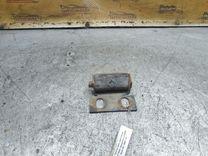 Кронштейн крепления бампера переднего UIID6R Audi 80 - Фото 4