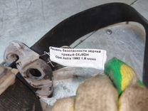 Ремень безопасности задний правый 0XJ8DH Opel Astra