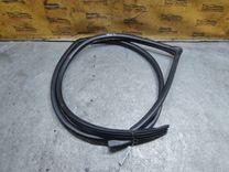 Уплотнитель двери передней правой 910S2J Toyota Corolla Verso - Фото 2