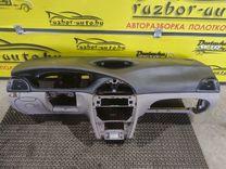 Панель передняя салона (торпедо) R4W0BG Citroen C5