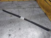 Молдинг стекла двери передней правой наружный UUPI5L Volkswagen Golf - Фото 1