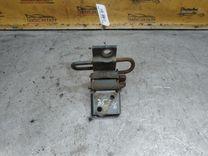 Петля двери передней правой YEM8JV Audi 100 купить в магазине запчастей бу