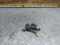 Замок багажника Y1VON0 Mazda Xedos 6 - Фото 3