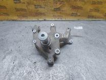 Кулак задний левый 3U95P3 Volkswagen Passat