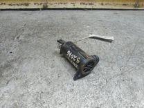 Насос (моторчик) омывателя стекла 5B2R2B Mazda Xedos 6 - Фото 1