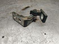 Петля двери передней правой 1VFI9O Volkswagen Passat - Фото 1