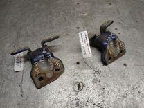 Петля двери задней правой 2MQAKU Mazda Premacy