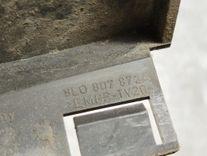 Накладка под фонарь правый CCUCAC Audi A3 купить в магазине запчастей бу