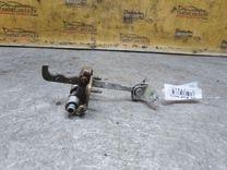 Ограничитель открывания двери передней 763A48 Peugeot 806