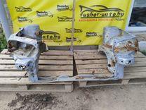 Передняя панель крепления облицовки (телевизор) E40TB2 Peugeot 406