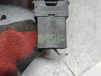 Кнопка стеклоподъемника заднего левого DXVRM6 Volkswagen Passat купить на авторазборке