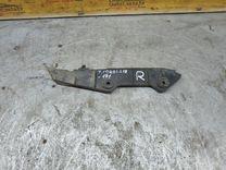 Кронштейн крепления бампера заднего 4Q2YTR Toyota Corolla