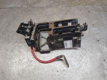 Крепление блока предохранителей 2FL6M1 Opel Astra - Фото 1