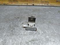 Петля крышки багажника NY8P6Q Volkswagen Polo купить в магазине запчастей бу