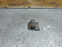 Кронштейн крепления бампера переднего CVOMKR Audi 80 - Фото 4