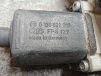 Стеклоподъемник электрический передний правый QUIYTW Mitsubishi Colt купить в магазине запчастей бу