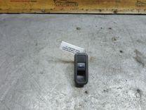 Кнопка стеклоподъемника переднего правого O1QWUT Skoda Fabia