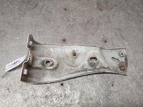 Кронштейн крепления крыла переднего левого UC9ZSJ Volkswagen Passat купить