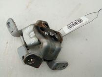 Петля двери задней правой 4Q7Z74 Mazda 626